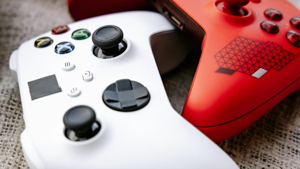 How To Do a Sweep Attack in Minecraft (A Complete Guide) G15Tools