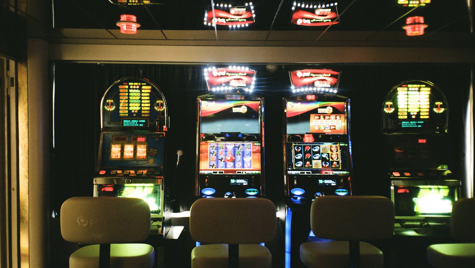 Staying Ahead: Strategies for Thriving in the Online Slot Market