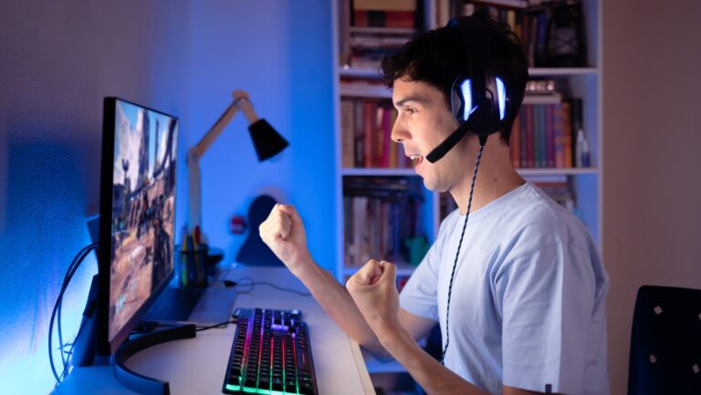 Tips for Smooth Gameplay and Competitive Edge to Level Up Your Gaming Experience