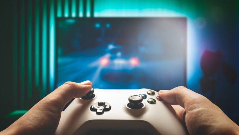 Why Mobile Gaming Apps Dominate the Global Market